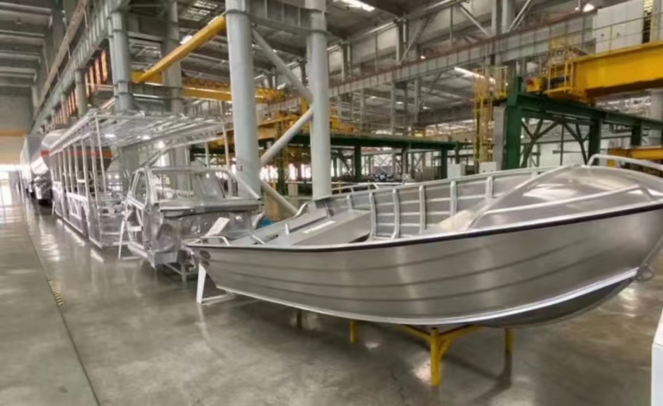 Which is better for salt water, aluminum plate or stainless steel plate?