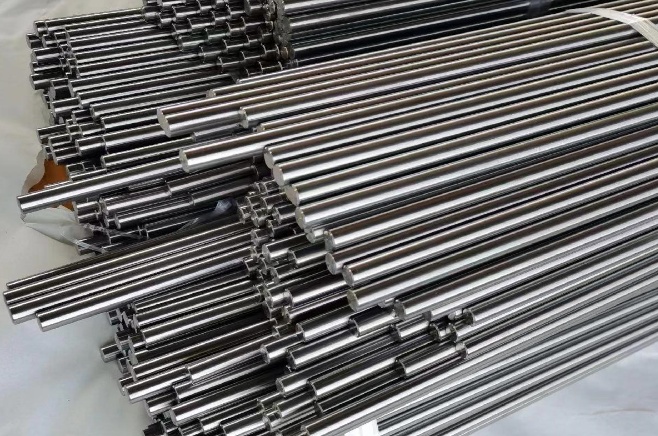Does titanium alloy rust? 